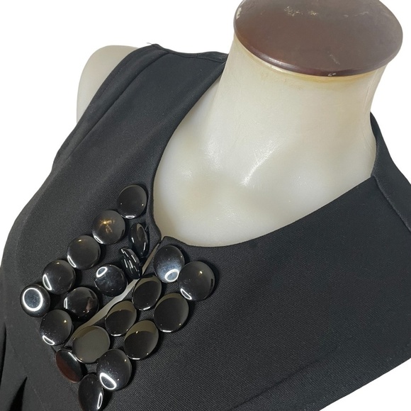 Sleeveless Retro Inspired Dress 🖤 - Picture 4 of 11